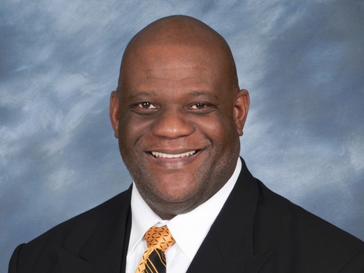 feature RNS-MCKISSIC-CORNERSTONE a