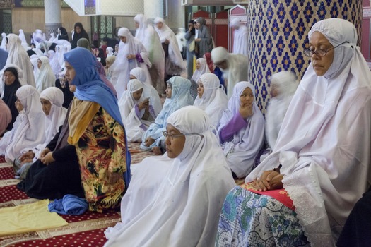 PRINT Ramadan month begins in Malaysia