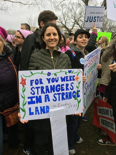 webRNS-WOMENS-MARCH-DCa 0121017