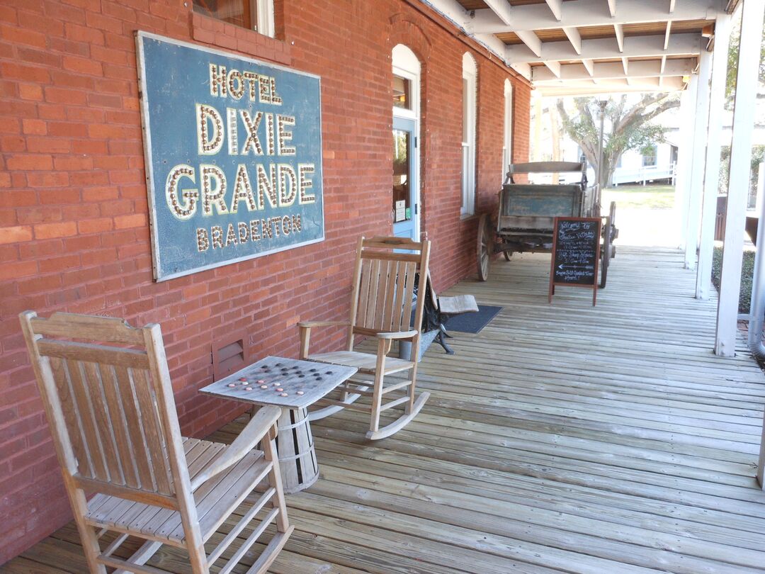 Manatee Village Historicl Park