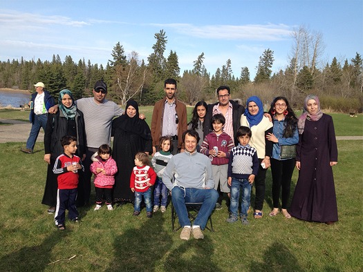 webRNS-CANADA-REFUGEES2 032317