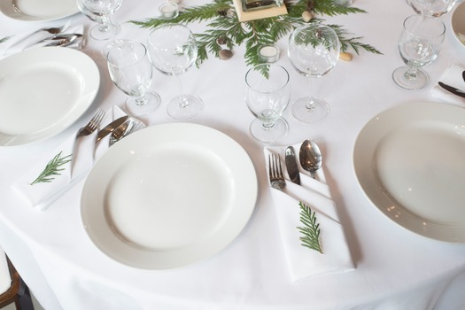 2016_BJ_Dining Table White Linen (3)