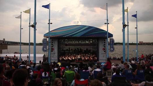 Penn's Landing concert