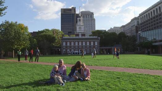 Independence Mall, family on lawn