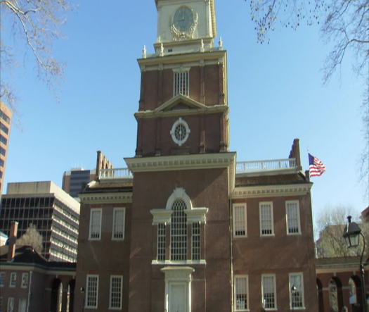 Independence Hall southside pan down