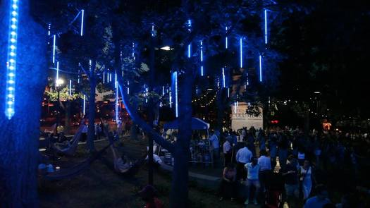 Spruce Street Harbor Park