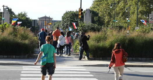 Benjamin Franklin Parkway People Crossing Street