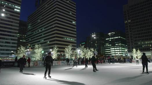 Dilworth Park, Rothman Institute Ice Skating Rink