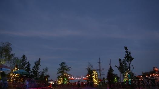 Spruce Street Harbor Park