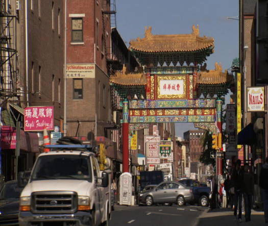 Chinatown Friendship Arch,  double decker bus