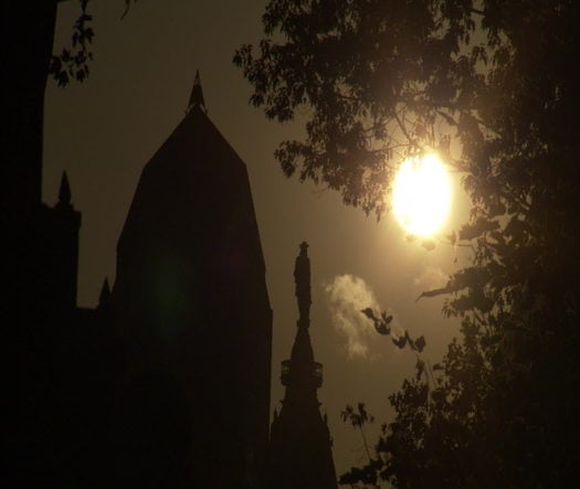 William Penn zoom w: neutral density filter, big sun in shot