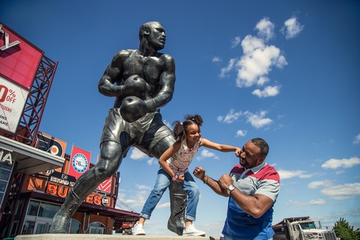 Joe Frazier Statue