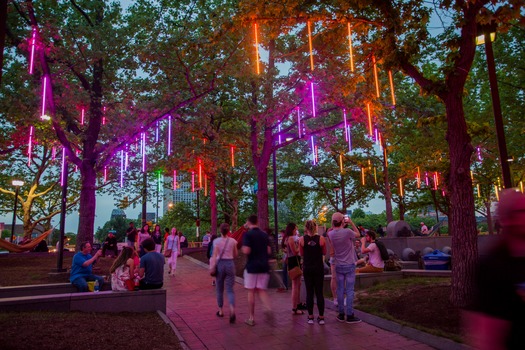 Spruce Street Harbor Park