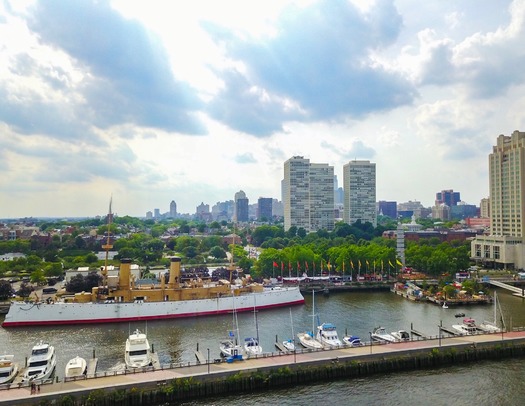 Spruce Street Harbor Park