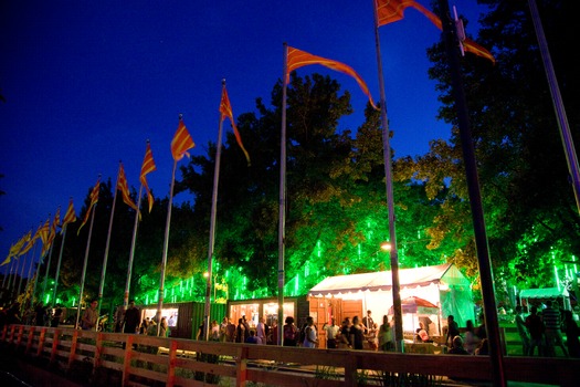 Spruce Street Harbor Park