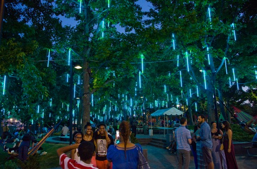 Spruce Street Harbor Park