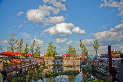 Spruce Street Harbor Park