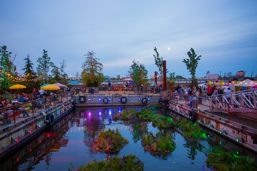 Spruce Street Harbor Park