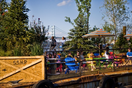 Spruce Street Harbor Park