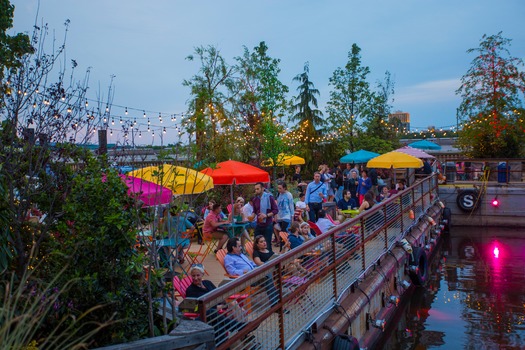 Spruce Street Harbor Park