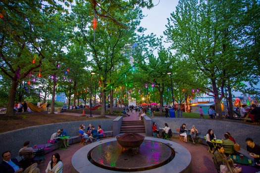 Spruce Street Harbor Park