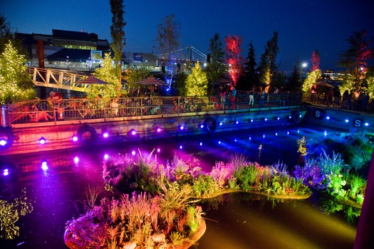 Spruce Street Harbor Park