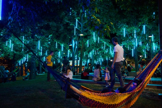 Spruce Street Harbor Park