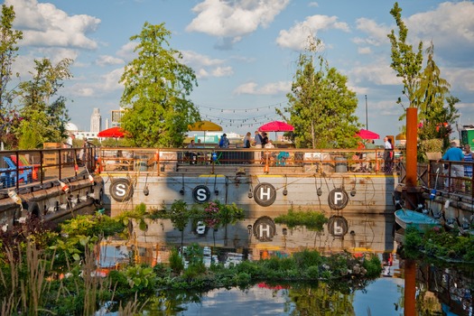 Spruce Street Harbor Park