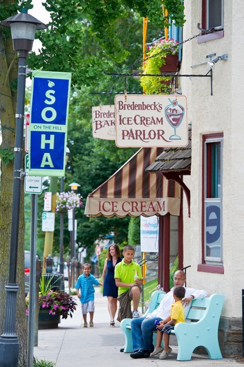 Bredenbeck's Bakery