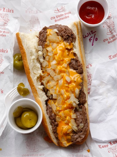 Cheesesteak, Tony Luke's