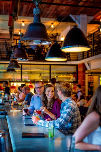 Red Owl Tavern