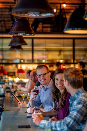 Red Owl Tavern