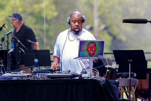 Party on the Parkway Concert
