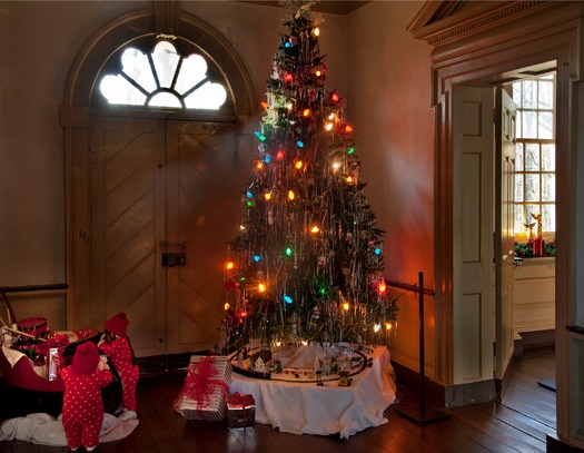 Fairmount Park Houses Holiday Tours