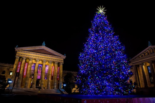 Philadelphia Skyline: Holidays