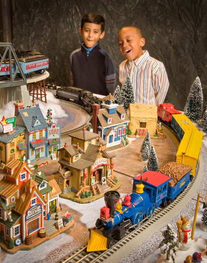 Reading Terminal Market's Holiday Railroad