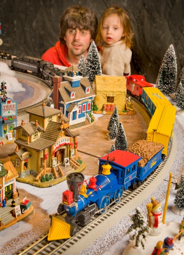 Reading Terminal Market's Holiday Railroad