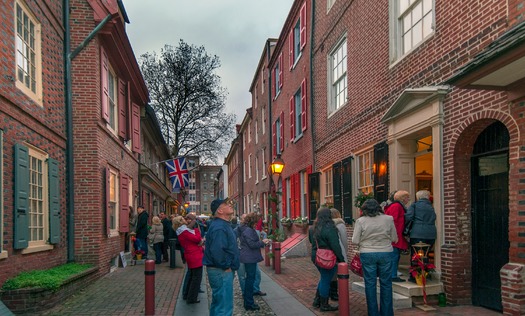 Deck the Alley