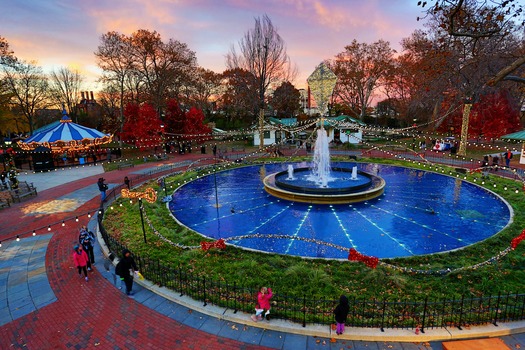 Franklin Square Electrical Spectacle Holiday Light Show