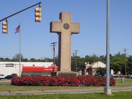 Peace Cross, Bladensburg, Maryland. Photo courtesy of Wikimedia Commons