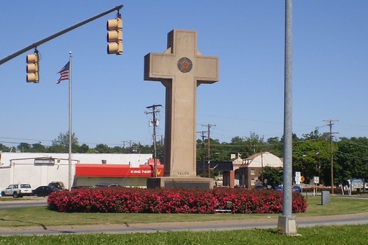 Peace Cross, Bladensburg, Maryland. Photo courtesy of Wikimedia Commons