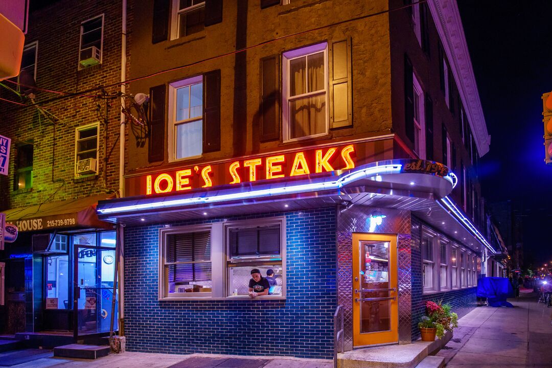 Joe’s Steaks