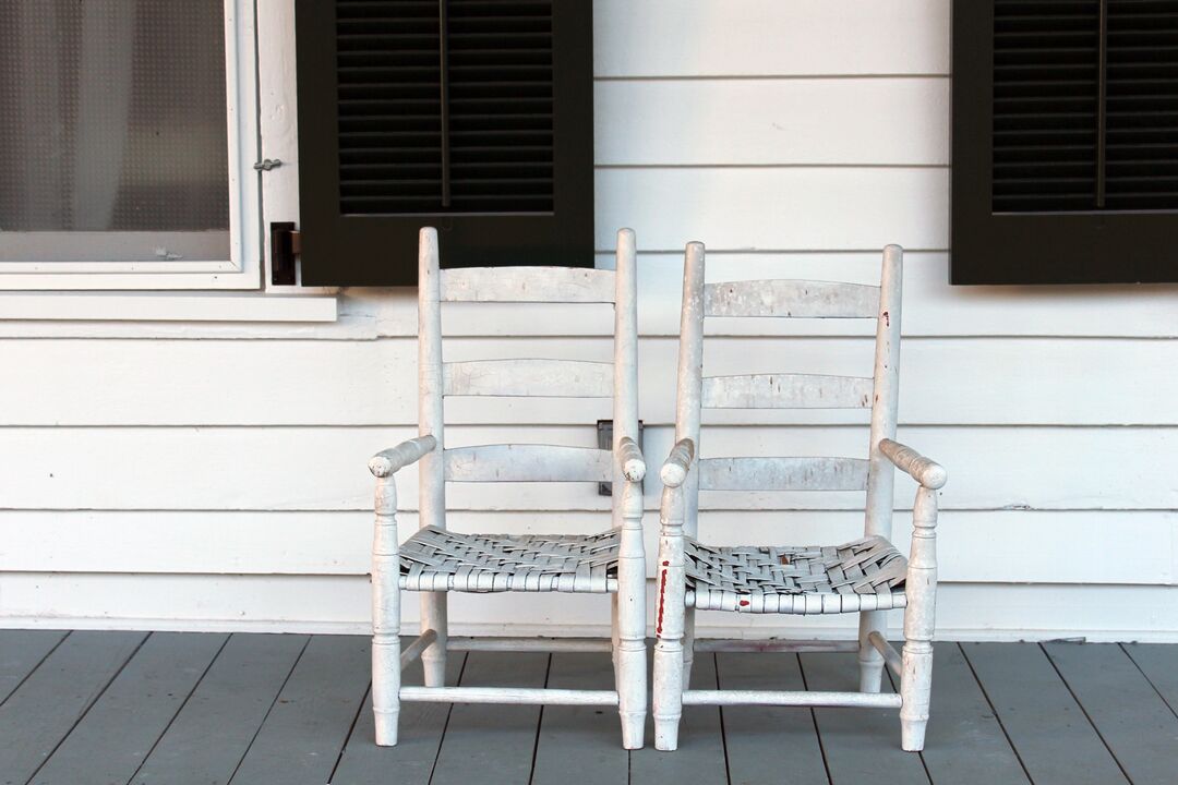 Chins Hill Porch 2