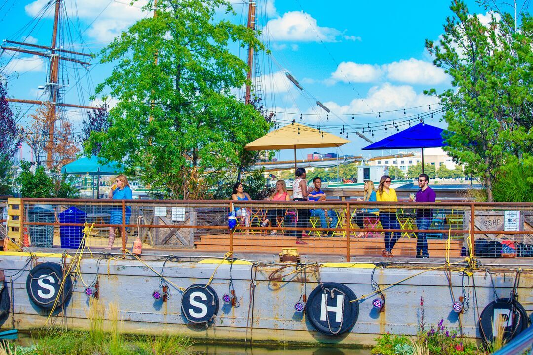 Spruce Street Harbor Park