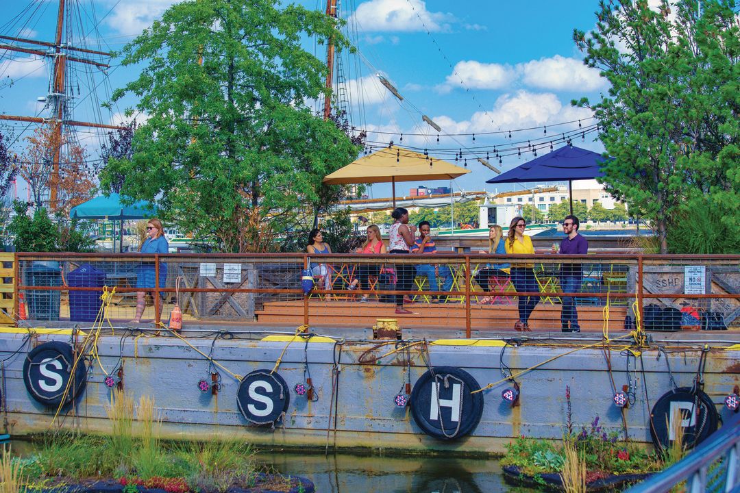 Spruce Street Harbor Park