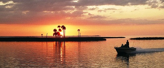 sunset-boat banner