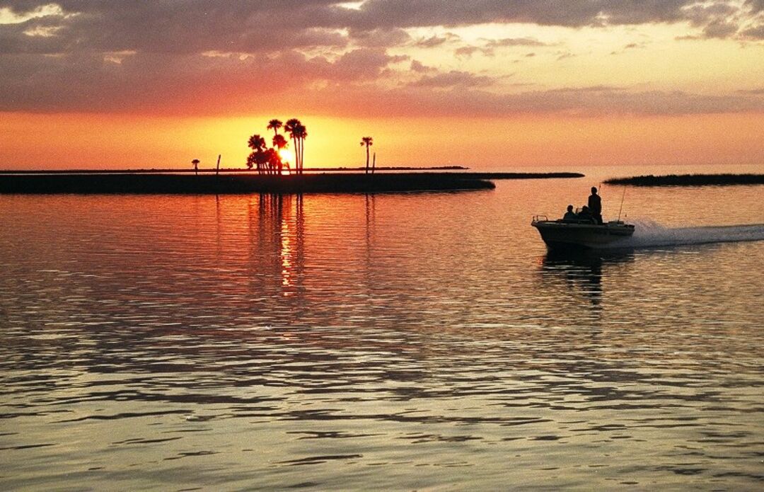 sunset-boat