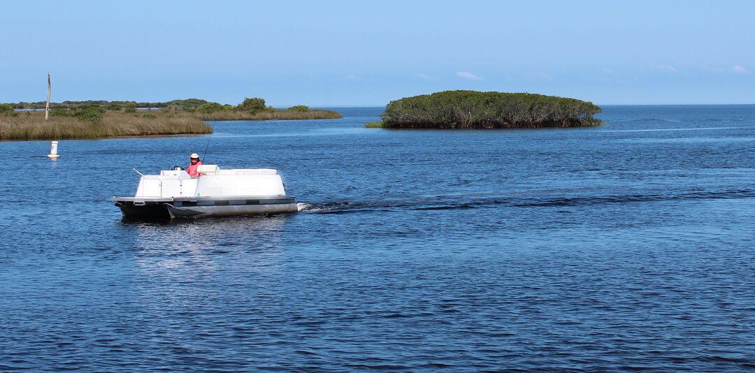 Pontoon Boat Bayport