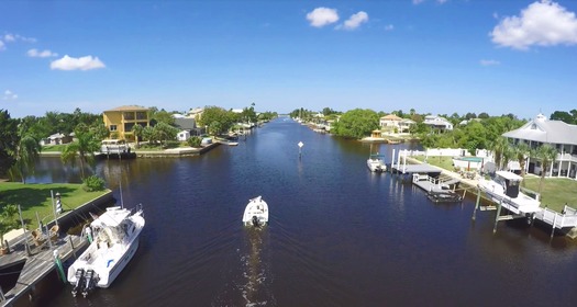 Boat Leaving HB 2 tu