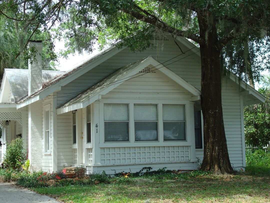 Wurstel Bungalow circa 1926